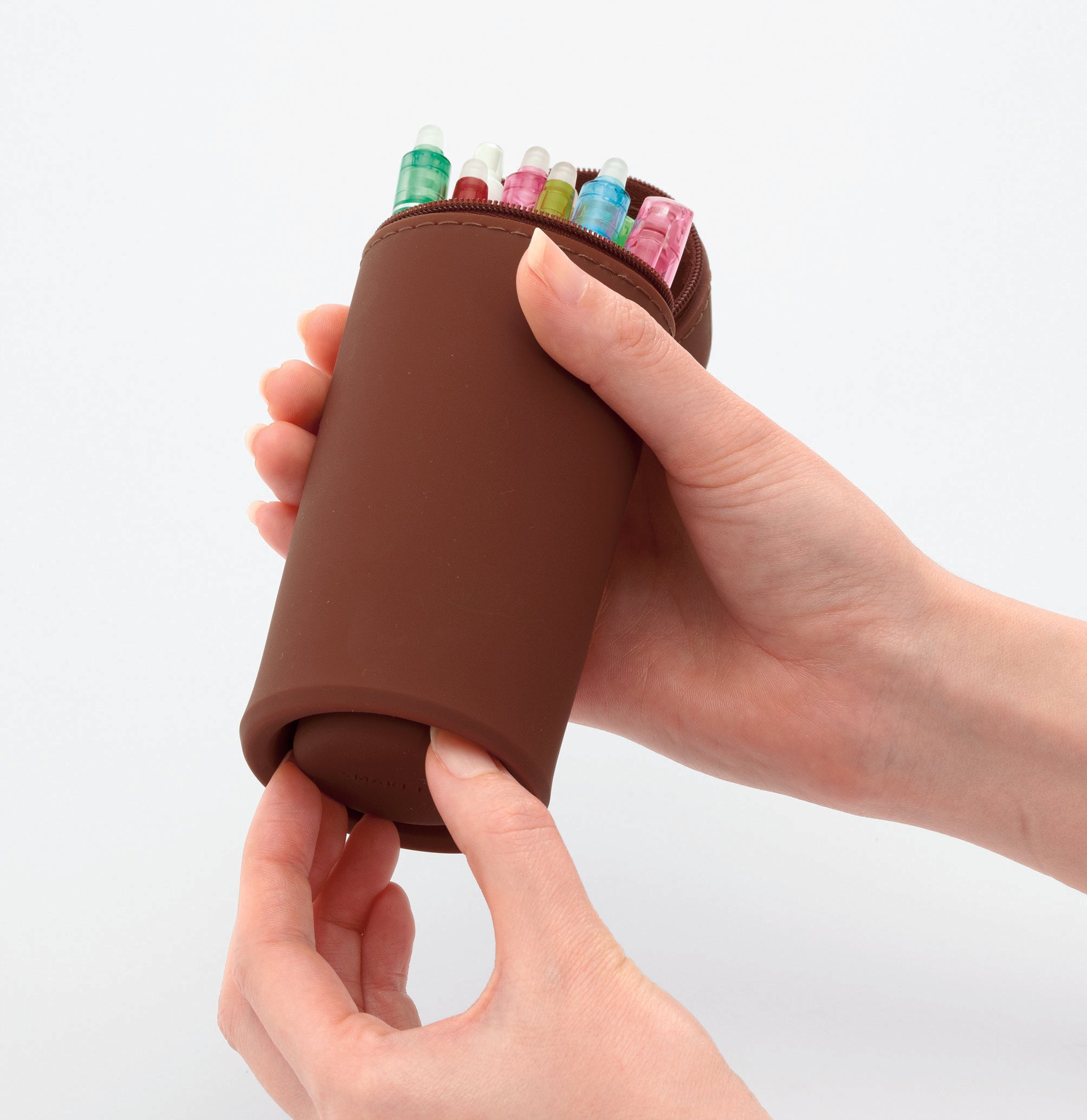 Punilabo Stand Up Pen Case- Brown Bear