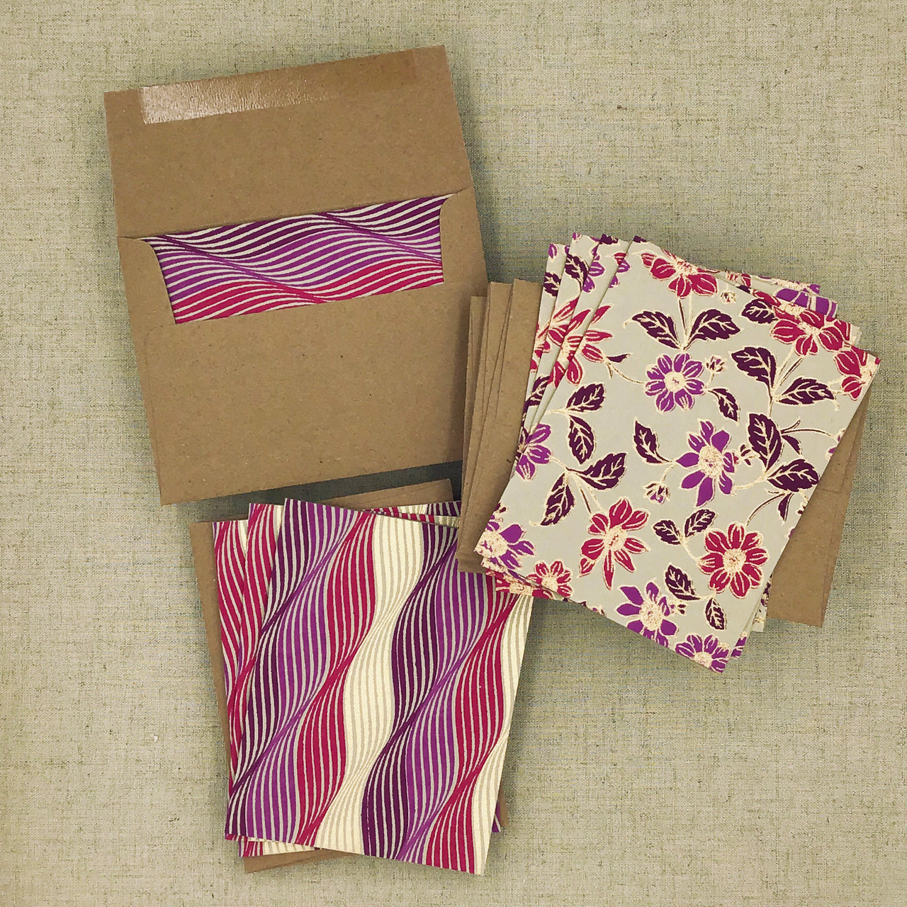 Two Hands Made Recycled Cotton Stationery- Package of 8- Purple